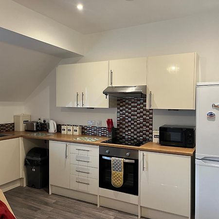 Apartment 8 At 19 Brooklands ฟายลี ภายนอก รูปภาพ